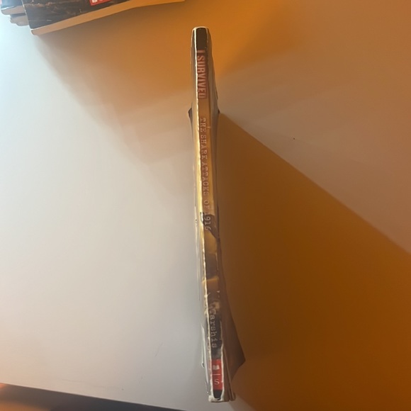 I Survived: The Great Shark Attacks of 1916 By Lauren Tarshis - Picture 2 of 3